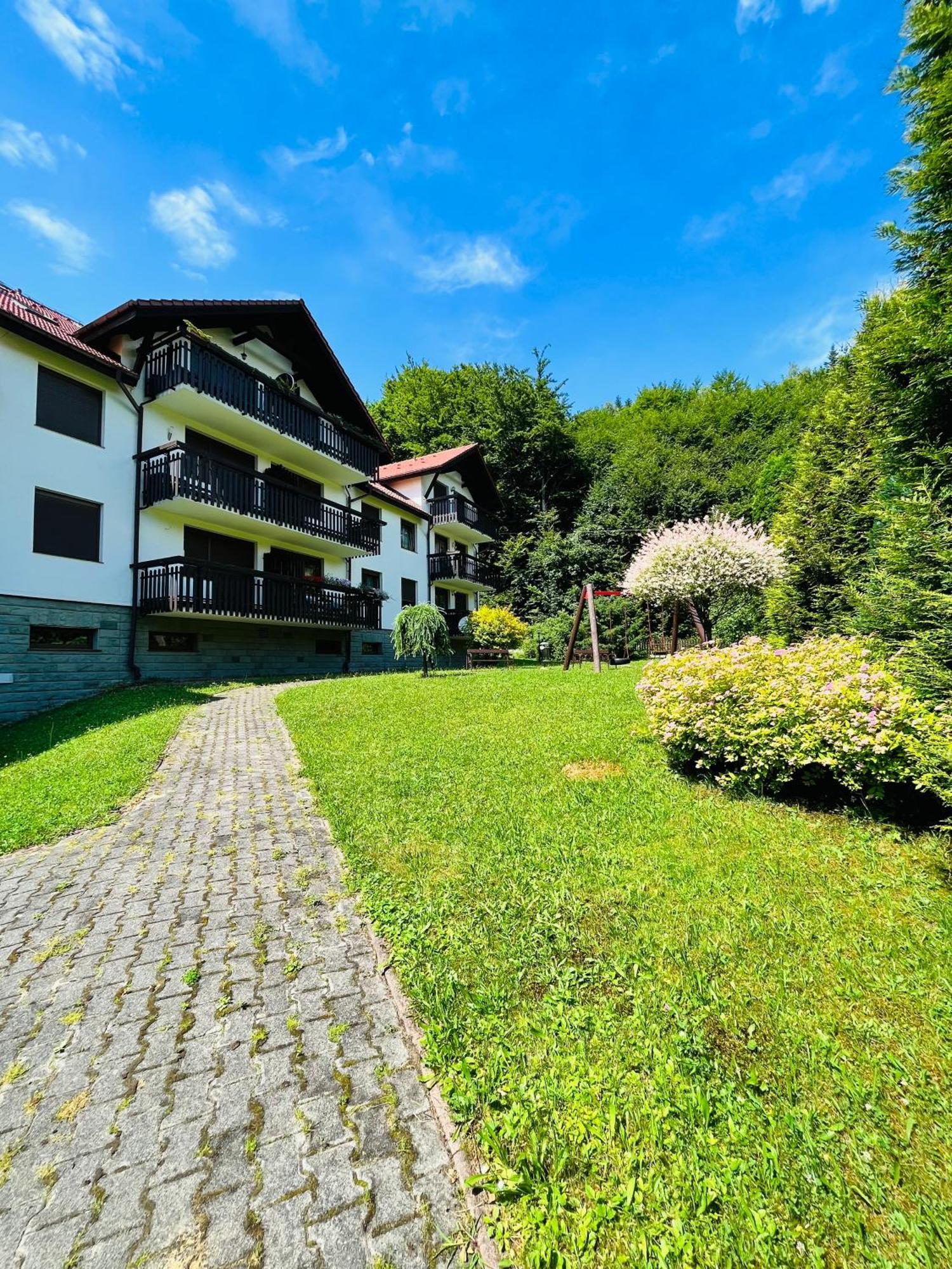 Apartament Rodzinny Retro Gorska Holdimex By Rentilopl Szczyrk Esterno foto